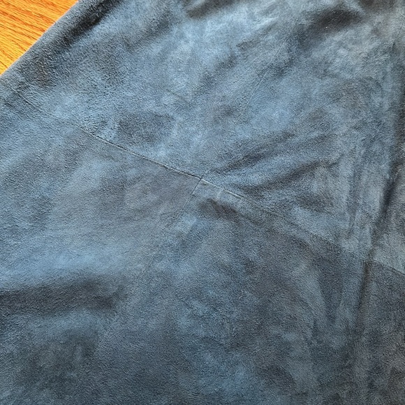 Georgetown Leather Design Blue Suede Midi Skirt - Picture 2 of 8